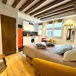 Mytripinparis - Fully Renovated Historical Paris