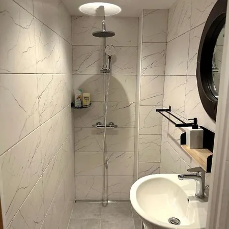 Mytripinparis - Fully Renovated Historical Apartman *