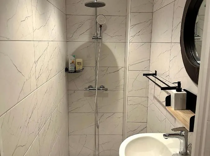 Mytripinparis - Fully Renovated Historical Apartman *