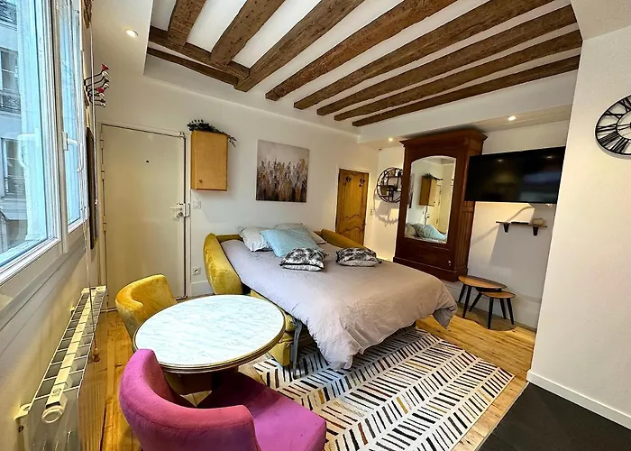Mytripinparis - Fully Renovated Historical Apartman *
